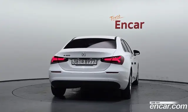 Mercedes-Benz A-Class 2020 2.0 автомат (гидро), миниатюра 4