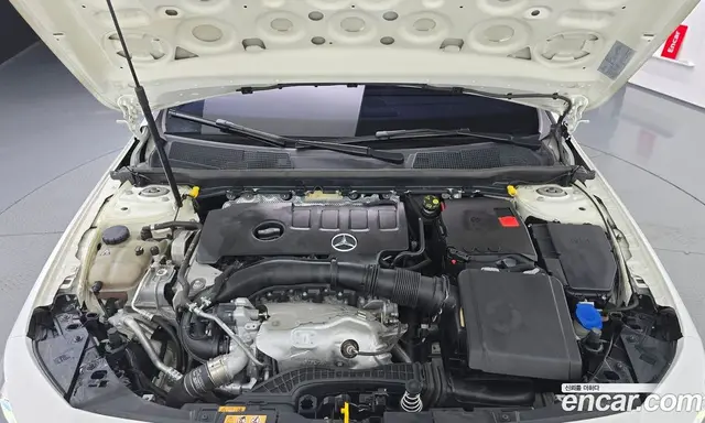 Mercedes-Benz A-Class 2020 2.0 автомат (гидро), миниатюра 6
