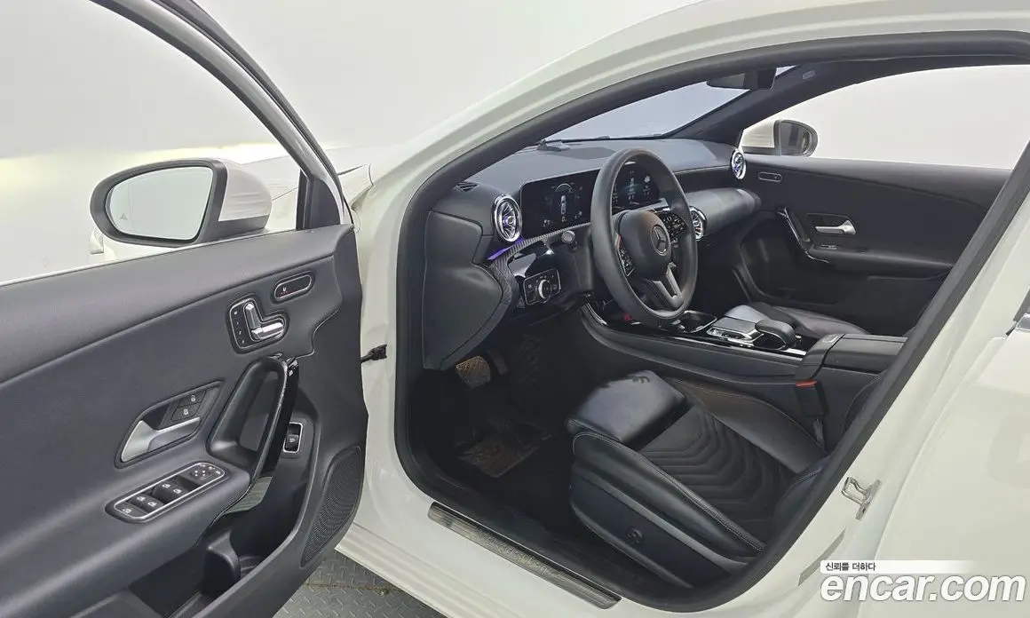 Mercedes-Benz A-Class 2020 2.0 автомат (гидро), фото 10