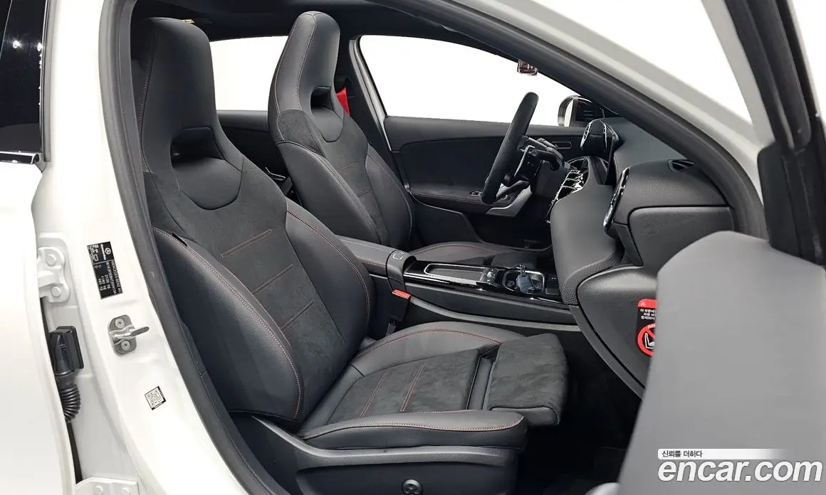 Mercedes-Benz A-Class 2026 2.0 автомат (гидро), фото 11