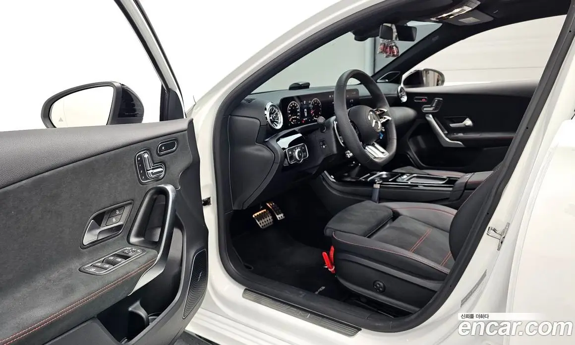 Mercedes-Benz A-Class 2026 2.0 автомат (гидро), фото 10