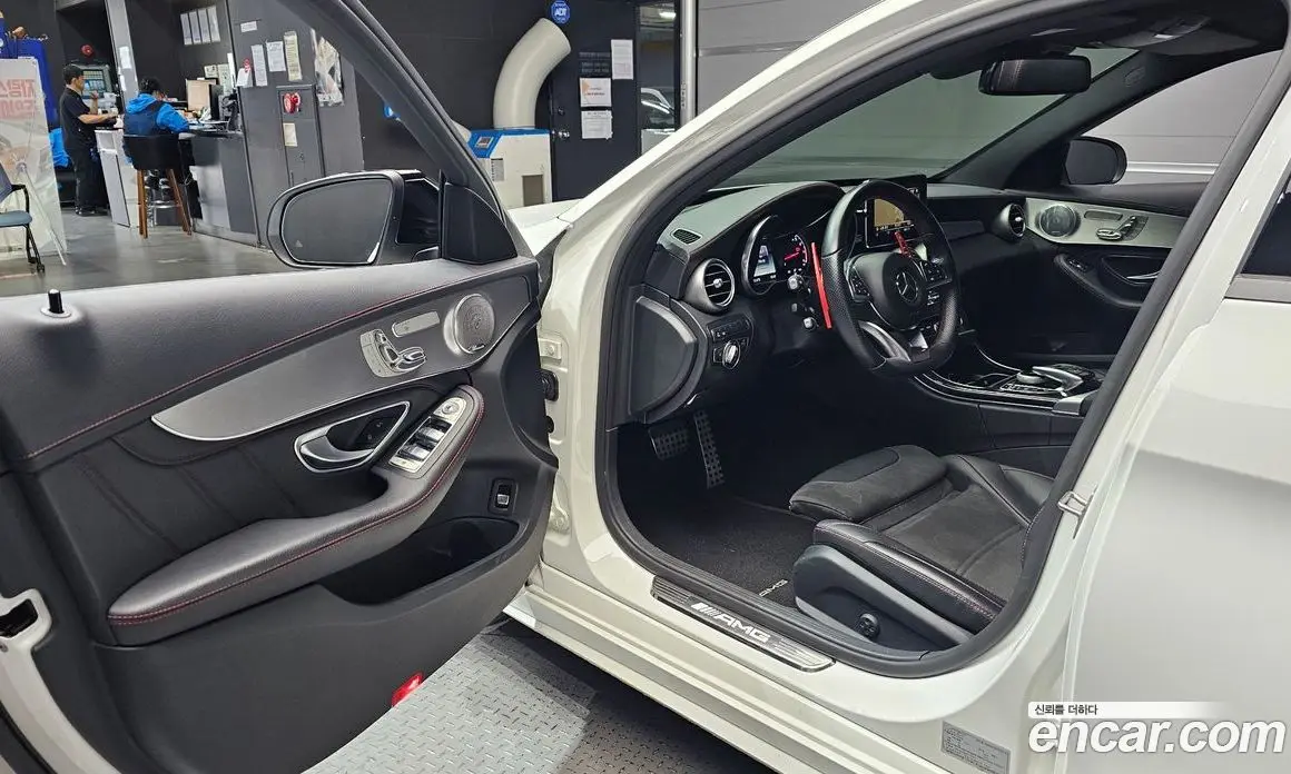 Mercedes-Benz C-Class 2017 3.0 автомат (гидро), фото 13 Mercedes-Benz C-Class 2017 3.0 автомат (гидро), фото 13