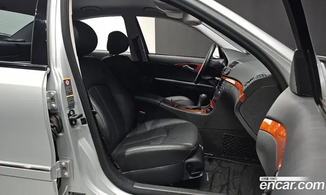 Mercedes-Benz E-Class 2007 1.8 автомат (гидро), миниатюра 12