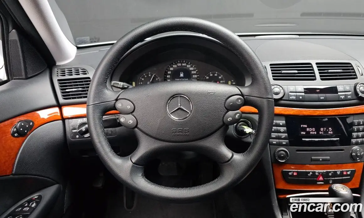 Mercedes-Benz E-Class 2007 1.8 автомат (гидро), фото 18