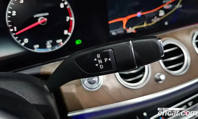 Mercedes-Benz E-Class 2019 2.0 автомат (гидро), миниатюра 11 Mercedes-Benz E-Class 2019 2.0 автомат (гидро), миниатюра 11