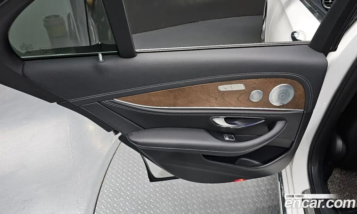 Mercedes-Benz E-Class 2019 2.0 автомат (гидро), фото 14 Mercedes-Benz E-Class 2019 2.0 автомат (гидро), фото 14