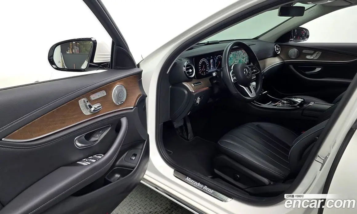 Mercedes-Benz E-Class 2019 2.0 автомат (гидро), фото 13 Mercedes-Benz E-Class 2019 2.0 автомат (гидро), фото 13