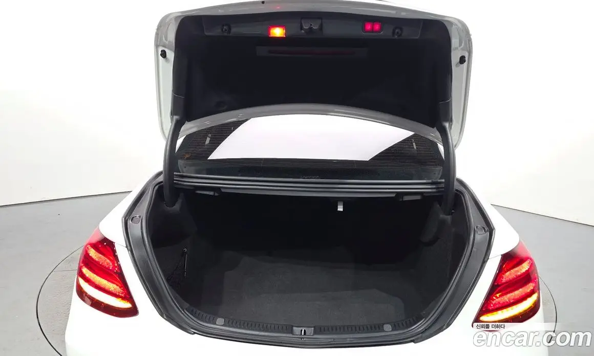Mercedes-Benz E-Class 2019 2.0 автомат (гидро), фото 23 Mercedes-Benz E-Class 2019 2.0 автомат (гидро), фото 23