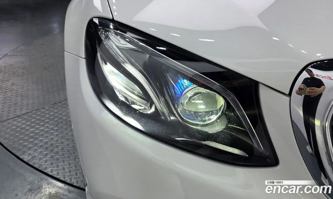 Mercedes-Benz E-Class 2019 2.0 автомат (гидро), фото 8 Mercedes-Benz E-Class 2019 2.0 автомат (гидро), фото 8