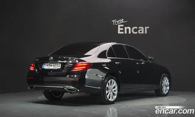 Mercedes-Benz E-Class 2020 2.0 автомат (гидро), миниатюра 2 Mercedes-Benz E-Class 2020 2.0 автомат (гидро), миниатюра 2