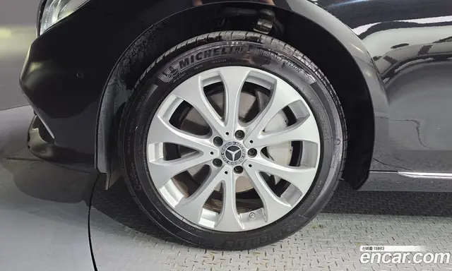 Mercedes-Benz E-Class 2020 2.0 автомат (гидро), миниатюра 5 Mercedes-Benz E-Class 2020 2.0 автомат (гидро), миниатюра 5