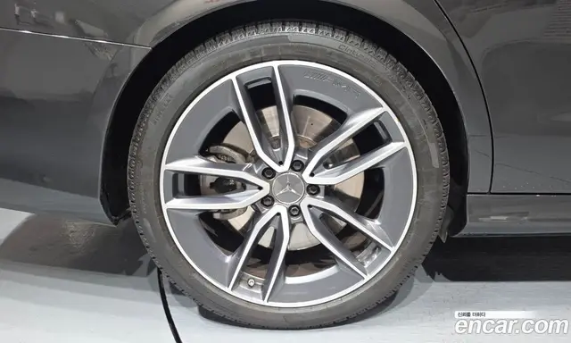 Mercedes-Benz E-Class 2021 3.0 автомат (гидро), миниатюра 5 Mercedes-Benz E-Class 2021 3.0 автомат (гидро), миниатюра 5