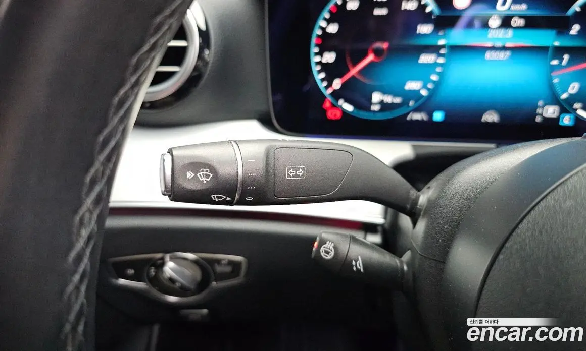 Mercedes-Benz E-Class 2021 2.0 автомат (гидро), фото 17