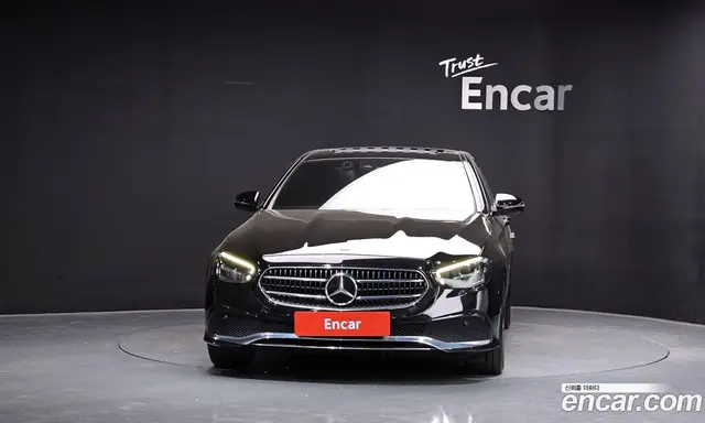 Mercedes-Benz E-Class 2021 2.0 автомат (гидро), миниатюра 3