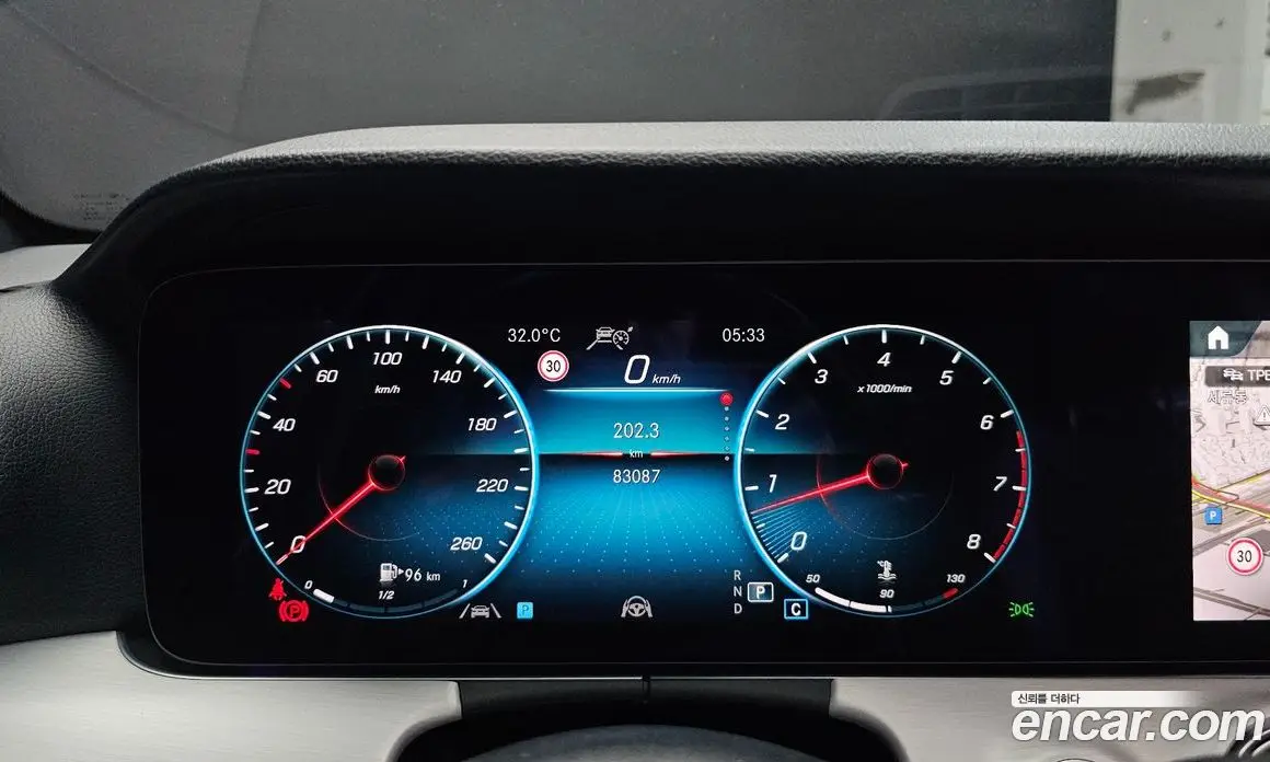 Mercedes-Benz E-Class 2021 2.0 автомат (гидро), фото 8