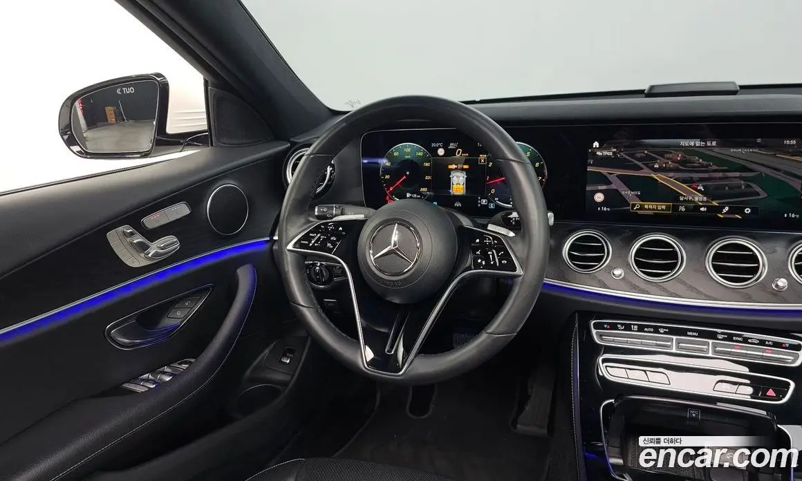 Mercedes-Benz E-Class 2023 2.0 автомат (гидро), фото 13