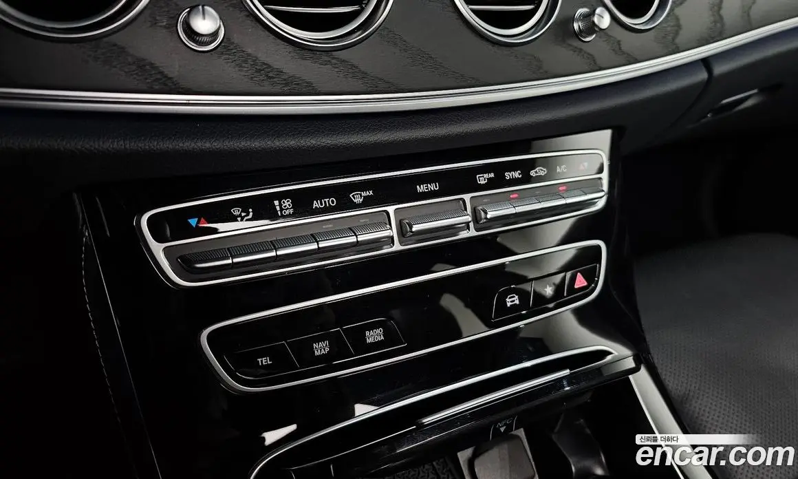 Mercedes-Benz E-Class 2023 2.0 автомат (гидро), фото 15