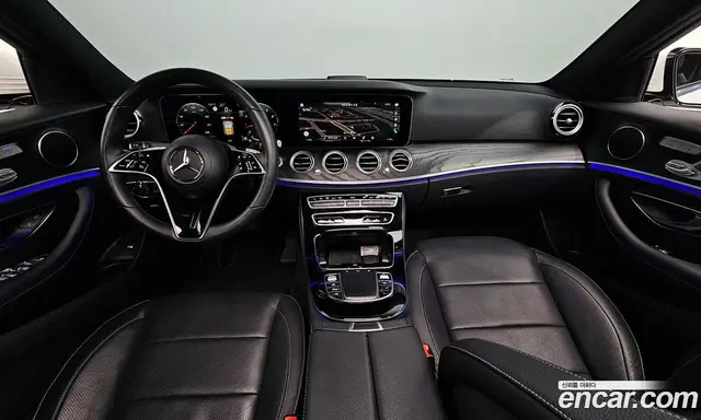 Mercedes-Benz E-Class 2023 2.0 автомат (гидро), миниатюра 7