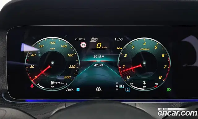 Mercedes-Benz E-Class 2023 2.0 автомат (гидро), миниатюра 8