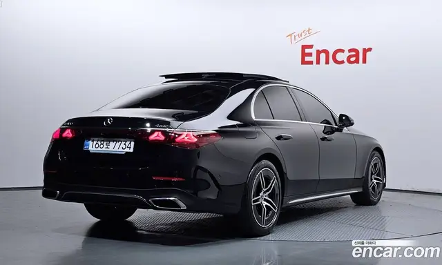 Mercedes-Benz E-Class 2025 2.0 автомат (гидро), миниатюра 2