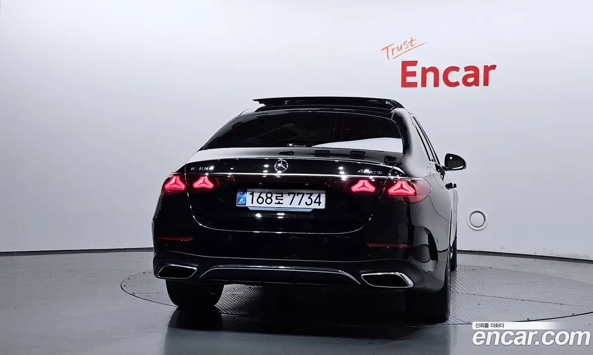 Mercedes-Benz E-Class 2025 2.0 автомат (гидро), фото 4
