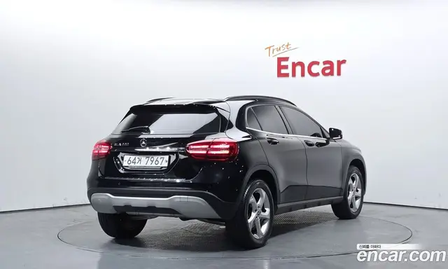 Mercedes-Benz GLA-Class 2018 2.0 автомат (гидро), миниатюра 2 Mercedes-Benz GLA-Class 2018 2.0 автомат (гидро), миниатюра 2