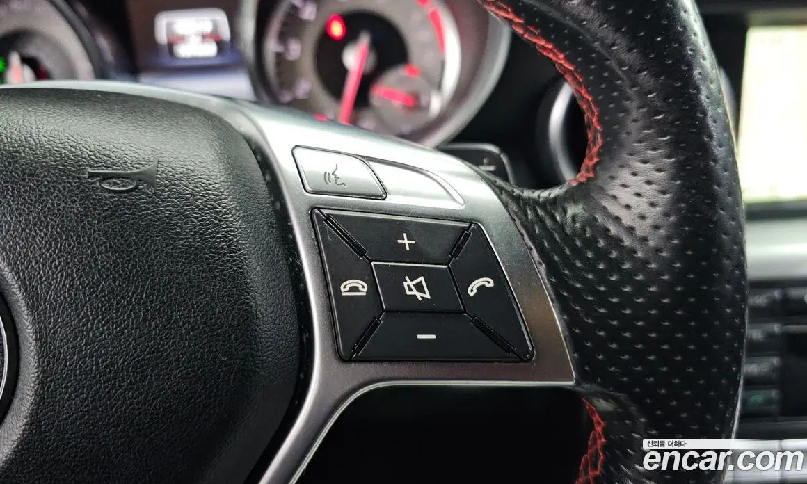 Mercedes-Benz SLK-Class 2014 3.5 автомат (гидро), фото 14 Mercedes-Benz SLK-Class 2014 3.5 автомат (гидро), фото 14