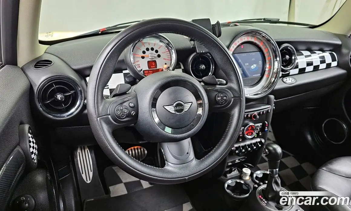 Mini Cooper 2013 1.6 автомат (гидро), фото 13 Mini Cooper 2013 1.6 автомат (гидро), фото 13
