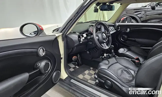 Mini Cooper 2013 1.6 автомат (гидро), миниатюра 10 Mini Cooper 2013 1.6 автомат (гидро), миниатюра 10