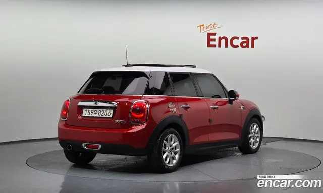 Mini Cooper 2015 1.5 автомат (гидро), миниатюра 2