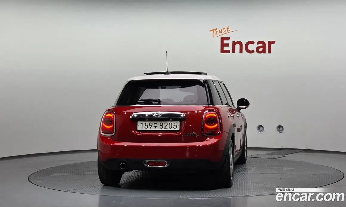 Mini Cooper 2015 1.5 автомат (гидро), фото 4