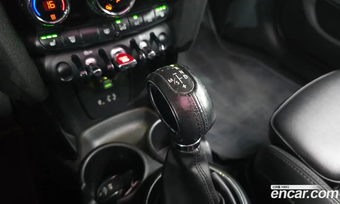 Mini Cooper 2015 1.5 автомат (гидро), фото 9