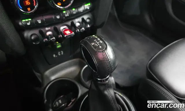 Mini Cooper 2015 1.5 автомат (гидро), миниатюра 9