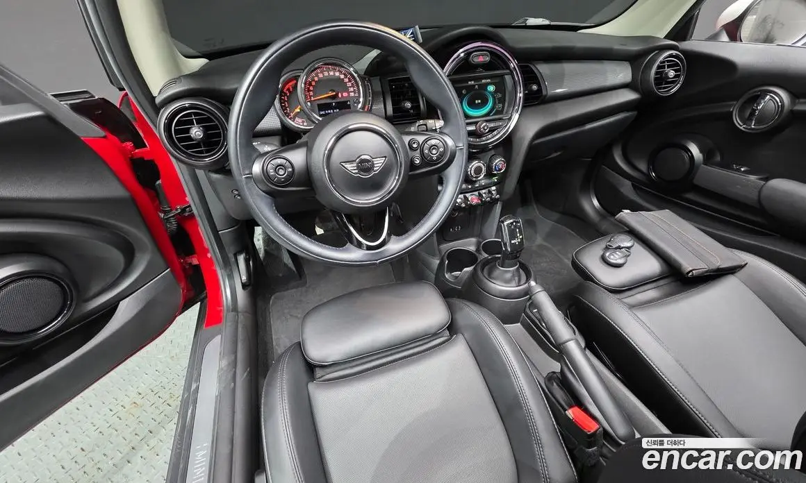 Mini Cooper 2018 1.5 автомат (гидро), фото 10