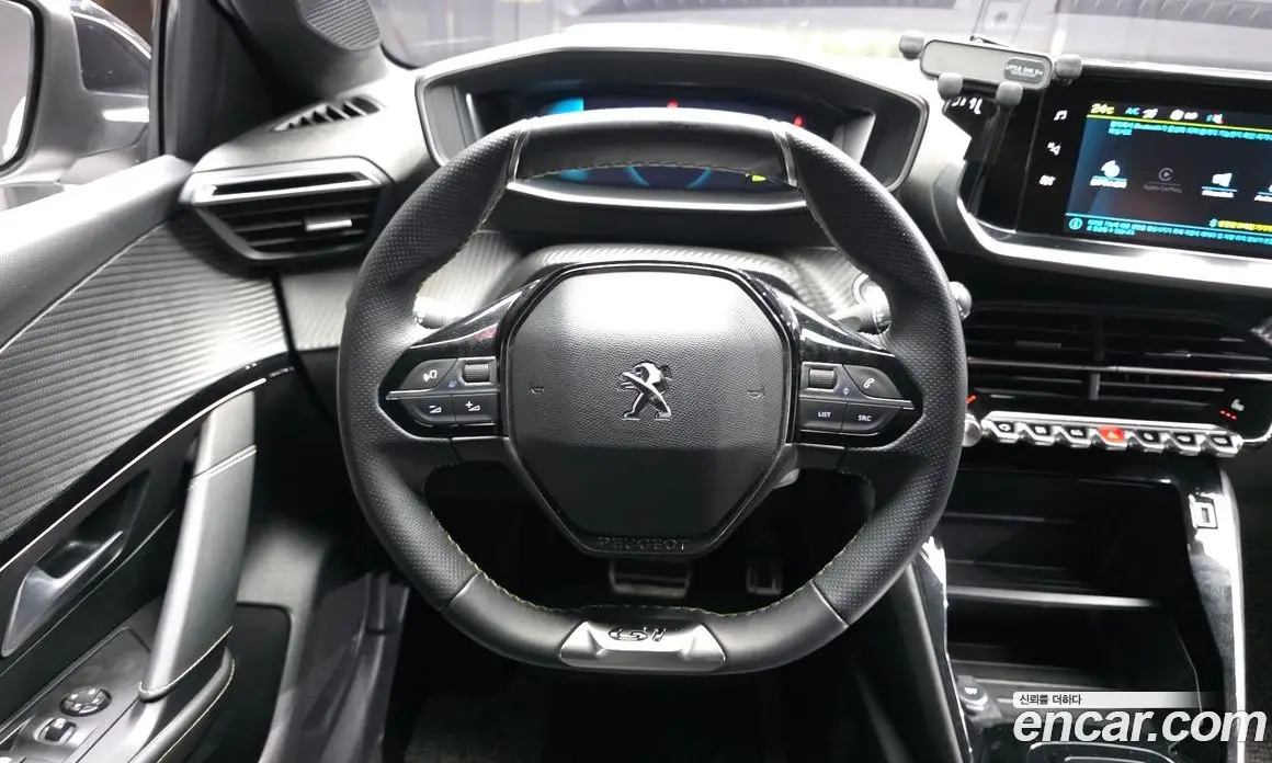 Peugeot 208 2023 0.1 автомат (гидро), фото 19