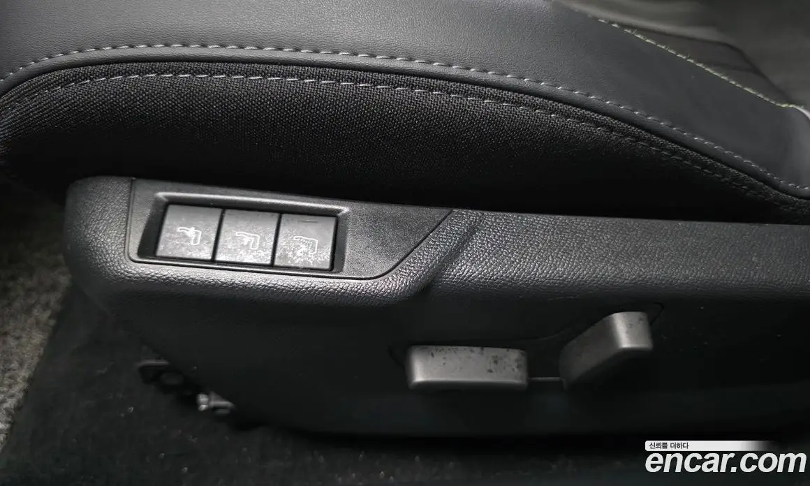 Peugeot 208 2023 0.1 автомат (гидро), фото 30