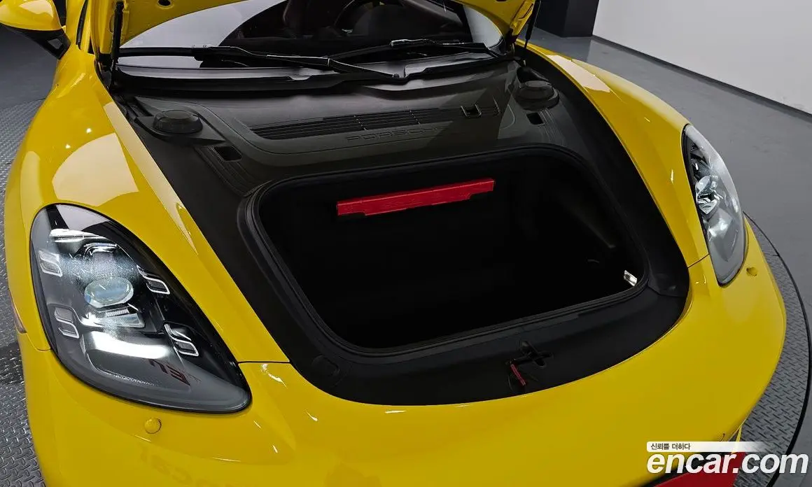 Porsche 718 2019 2.5 автомат (гидро), фото 5 Porsche 718 2019 2.5 автомат (гидро), фото 5