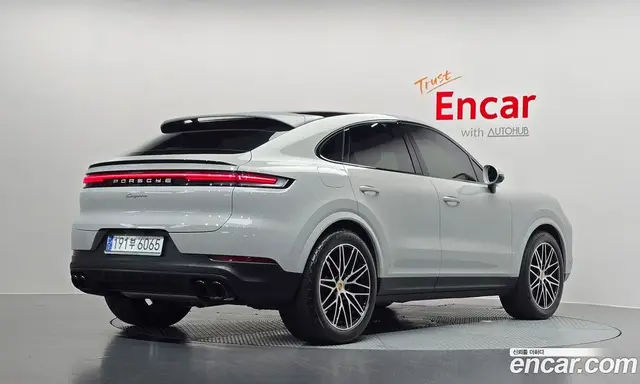 Porsche Cayenne 2024 3.0 автомат (гидро), миниатюра 2