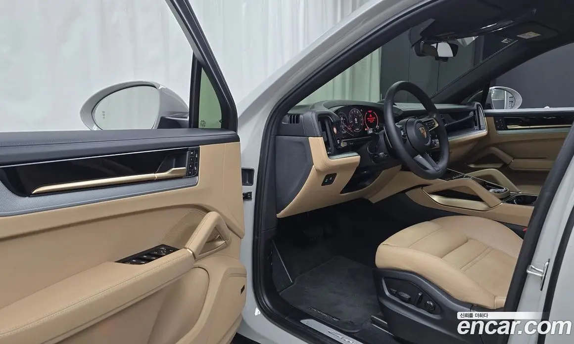 Porsche Cayenne 2024 3.0 автомат (гидро), фото 13