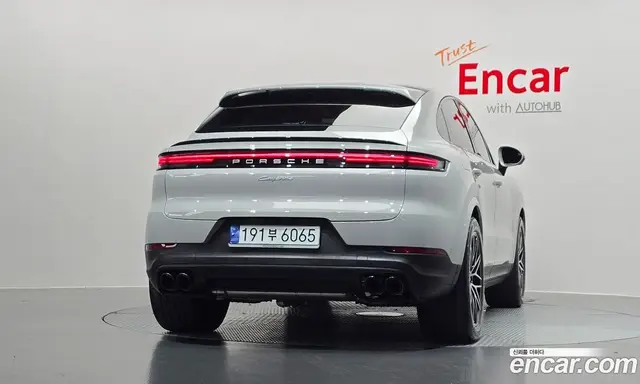 Porsche Cayenne 2024 3.0 автомат (гидро), миниатюра 4