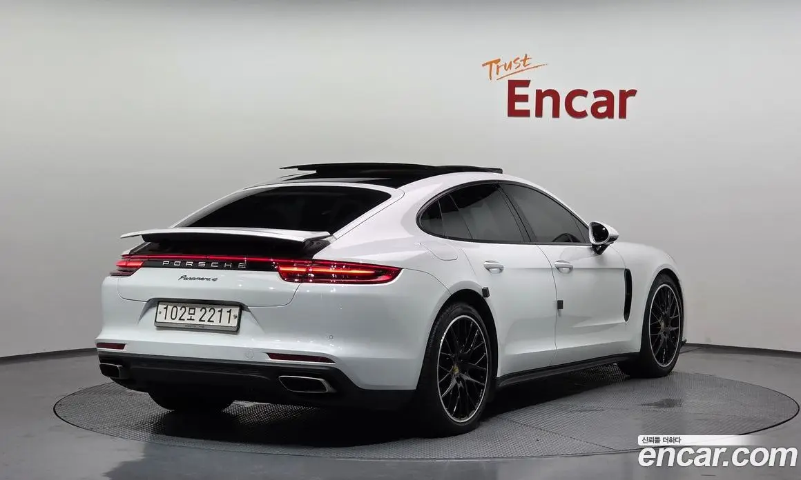 Porsche Panamera 2018 3.0 автомат (гидро), фото 2 Porsche Panamera 2018 3.0 автомат (гидро), фото 2