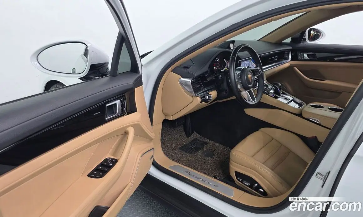 Porsche Panamera 2018 3.0 автомат (гидро), фото 18 Porsche Panamera 2018 3.0 автомат (гидро), фото 18