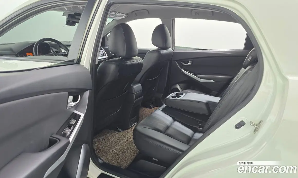 SsangYong Korando 2017 2.2 автомат (гидро), фото 18 SsangYong Korando 2017 2.2 автомат (гидро), фото 18