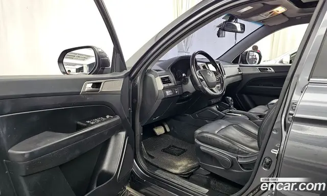 SsangYong Rexton 2018 2.2 автомат (гидро), миниатюра 10 SsangYong Rexton 2018 2.2 автомат (гидро), миниатюра 10
