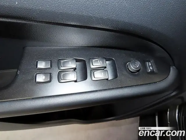SsangYong Rexton 2020 2.2 автомат (гидро), миниатюра 12