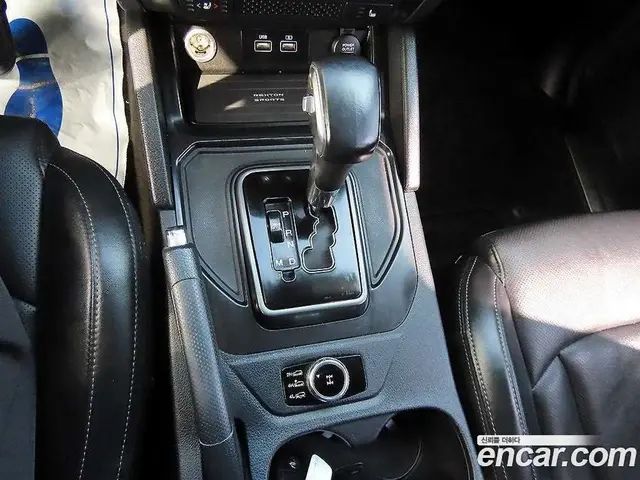 SsangYong Rexton 2023 2.2 автомат (гидро), миниатюра 9
