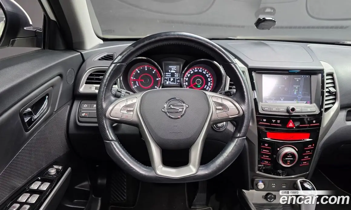 SsangYong TIBOLI 2015 1.6 автомат (гидро), фото 13