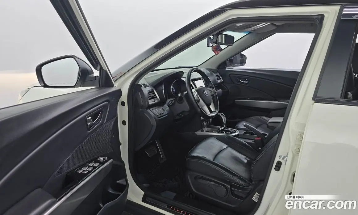 SsangYong TIBOLI 2015 1.6 автомат (гидро), фото 13 SsangYong TIBOLI 2015 1.6 автомат (гидро), фото 13