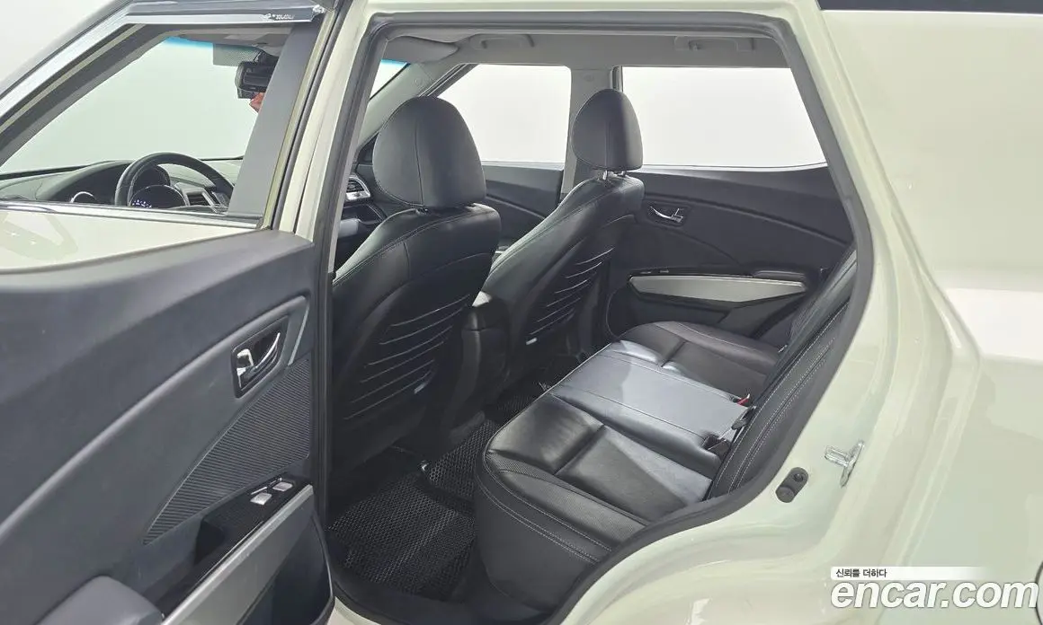 SsangYong TIBOLI 2015 1.6 автомат (гидро), фото 18 SsangYong TIBOLI 2015 1.6 автомат (гидро), фото 18