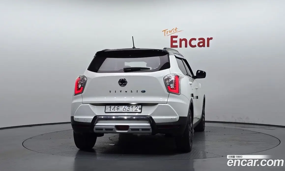 SsangYong TIBOLI 2015 1.6 автомат (гидро), фото 4 SsangYong TIBOLI 2015 1.6 автомат (гидро), фото 4